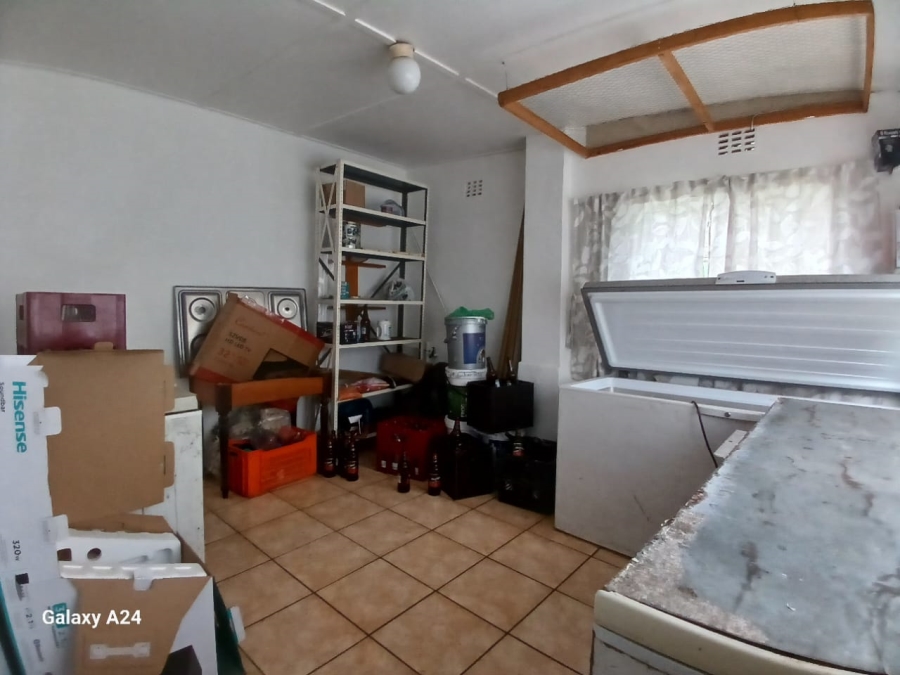 5 Bedroom Property for Sale in Macleantown Eastern Cape